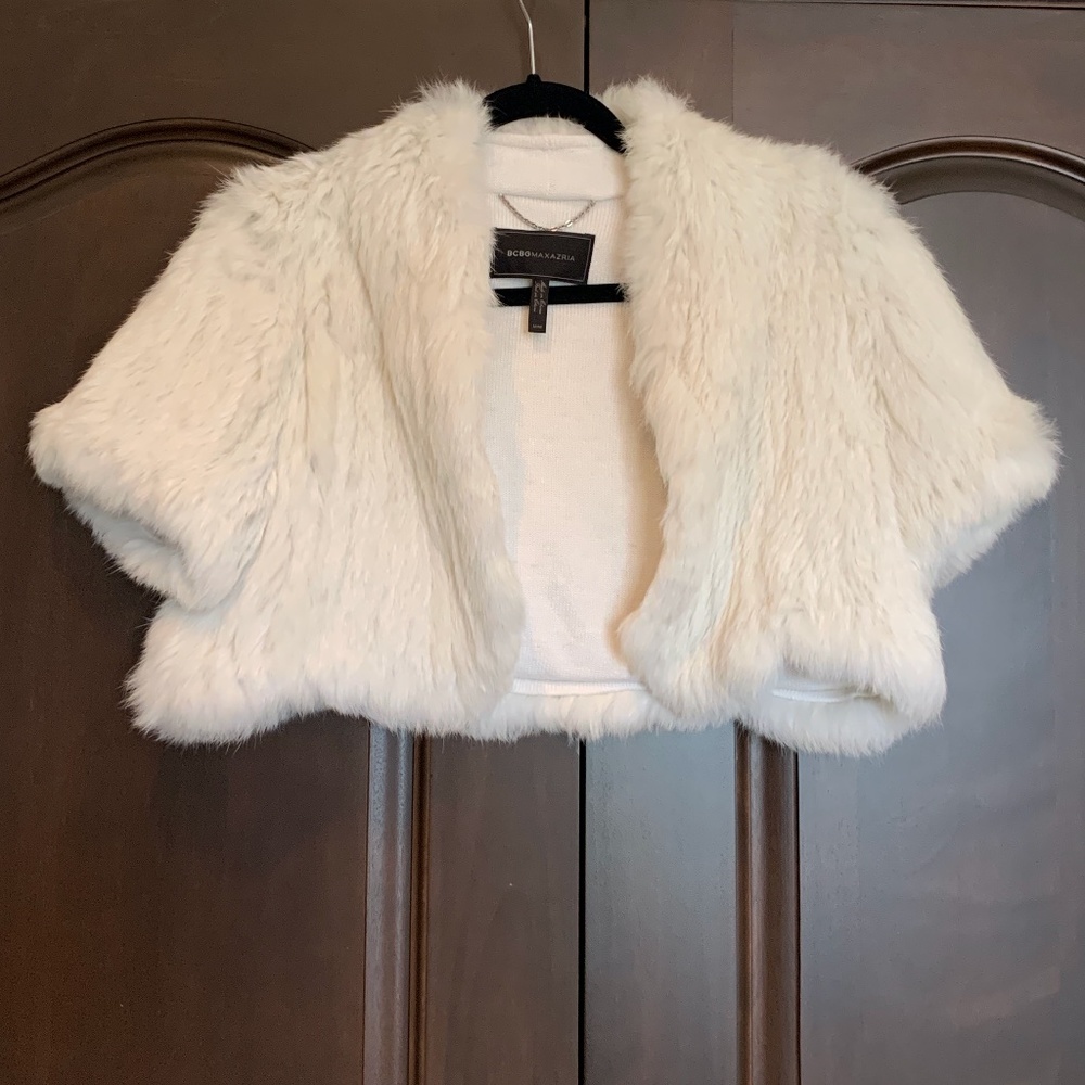 BCBGMAXAZRIA White rabbit fur Cape...Size Medium